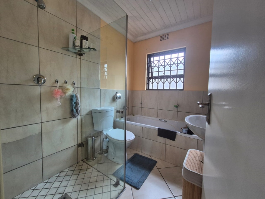 To Let 2 Bedroom Property for Rent in Rondevallei Western Cape